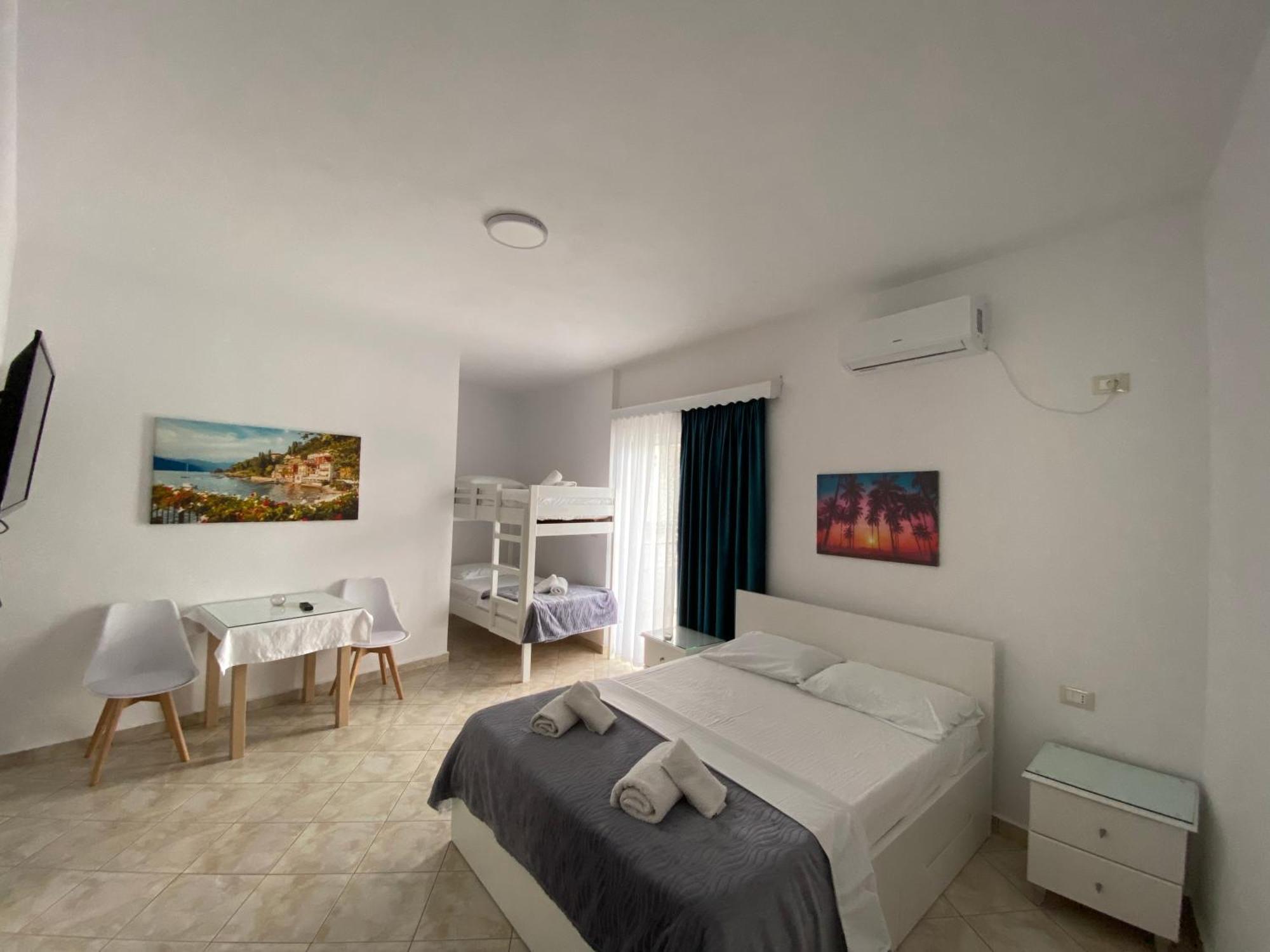 Hotel Vila Kafe Λούκοβο Εξωτερικό φωτογραφία