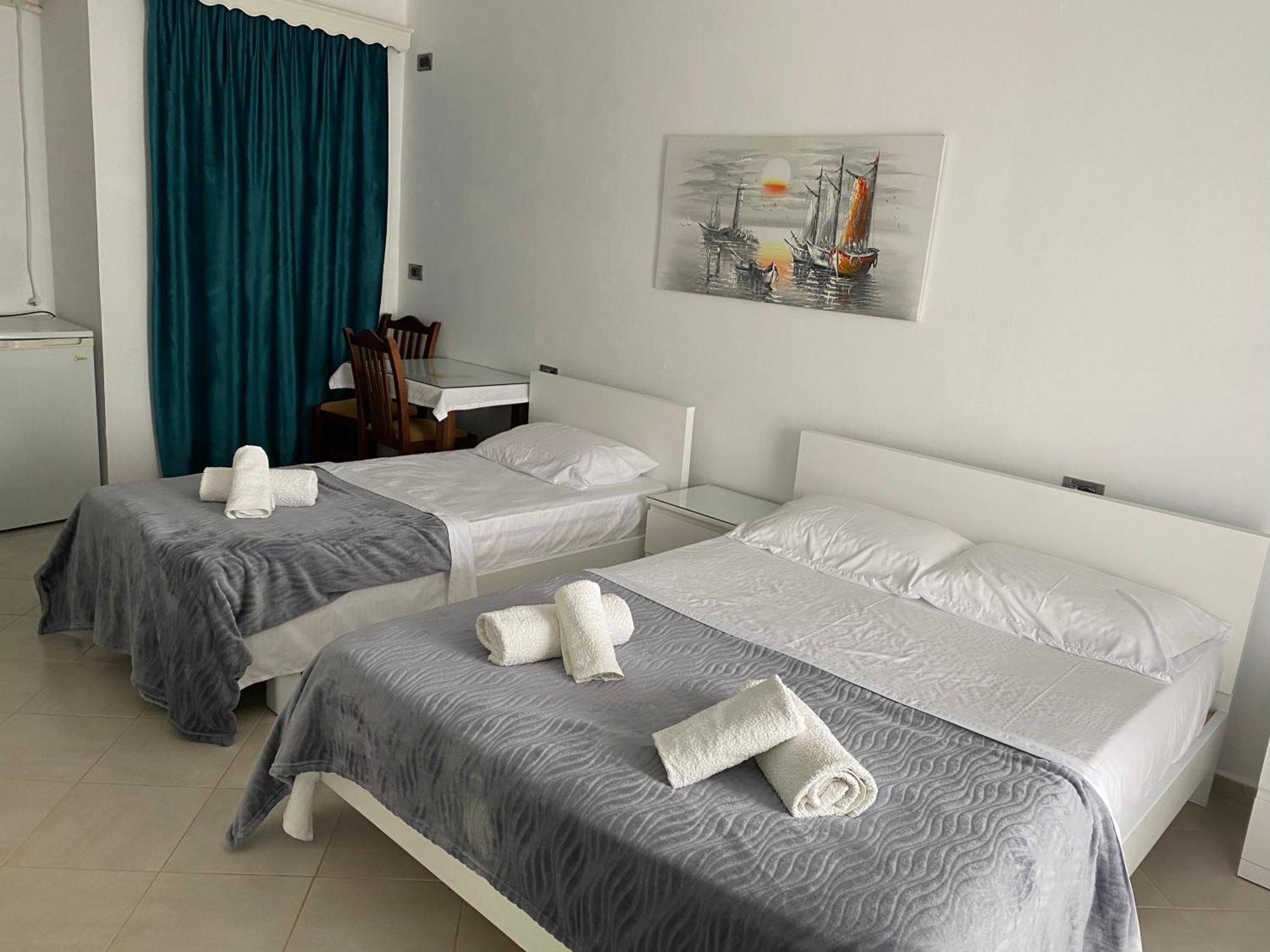 Hotel Vila Kafe Λούκοβο Εξωτερικό φωτογραφία
