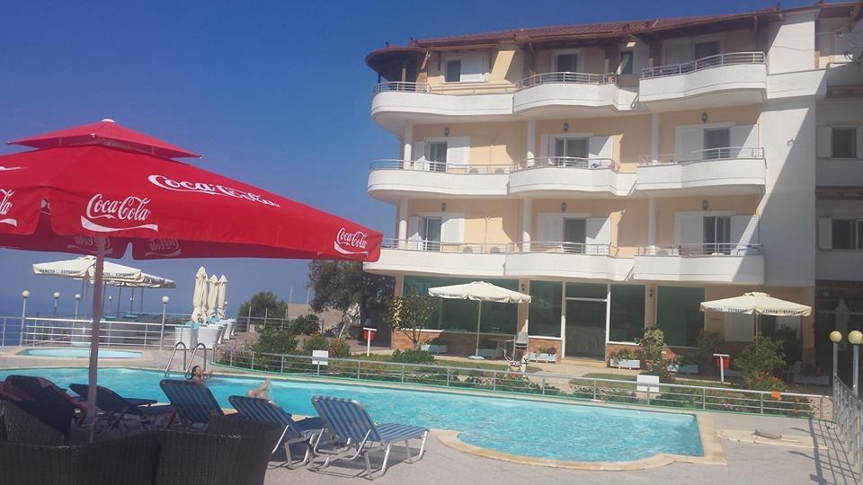 Hotel Vila Kafe Λούκοβο Εξωτερικό φωτογραφία