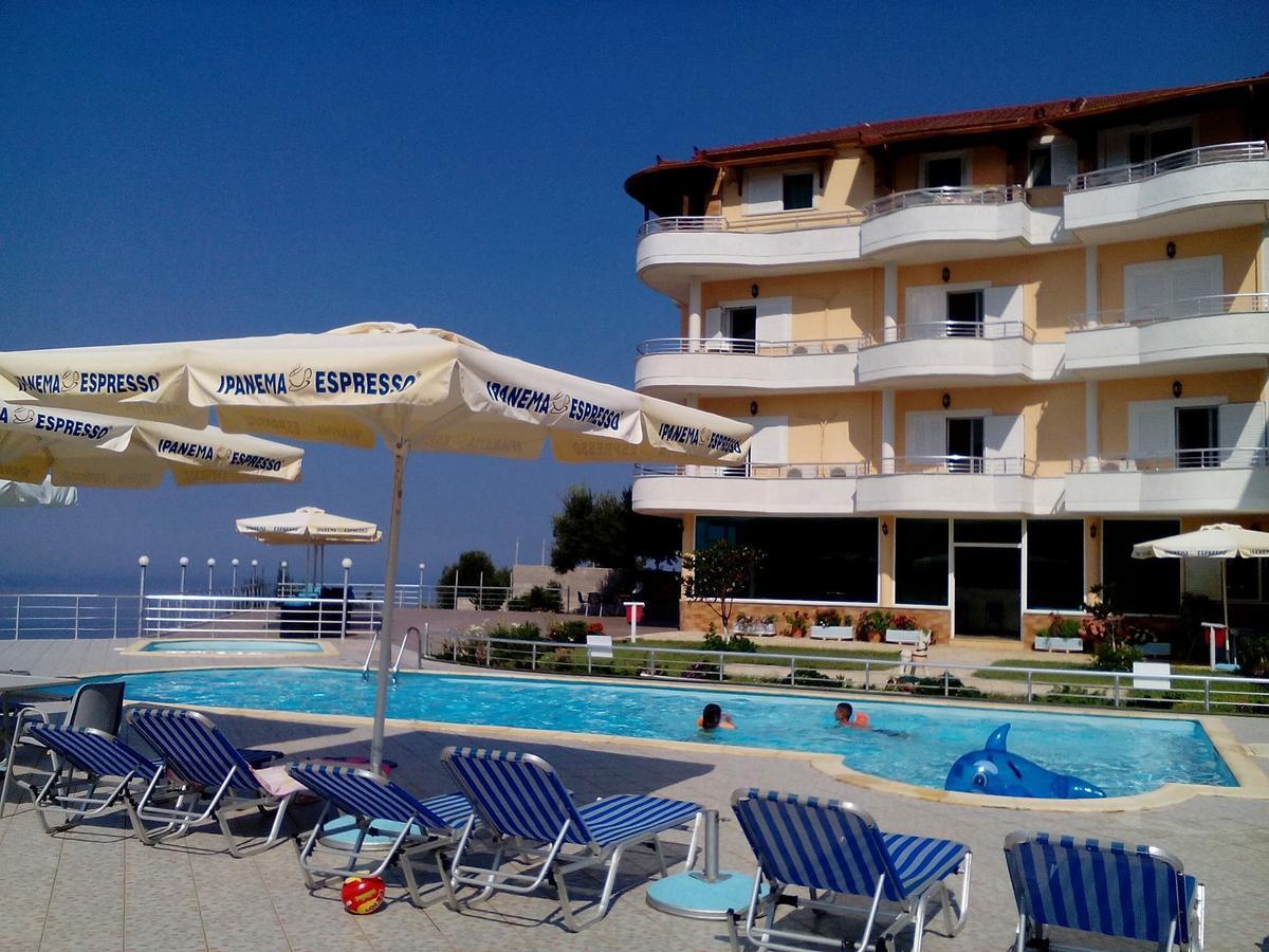 Hotel Vila Kafe Λούκοβο Εξωτερικό φωτογραφία