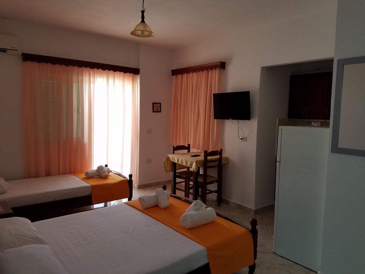 Hotel Vila Kafe Λούκοβο Εξωτερικό φωτογραφία