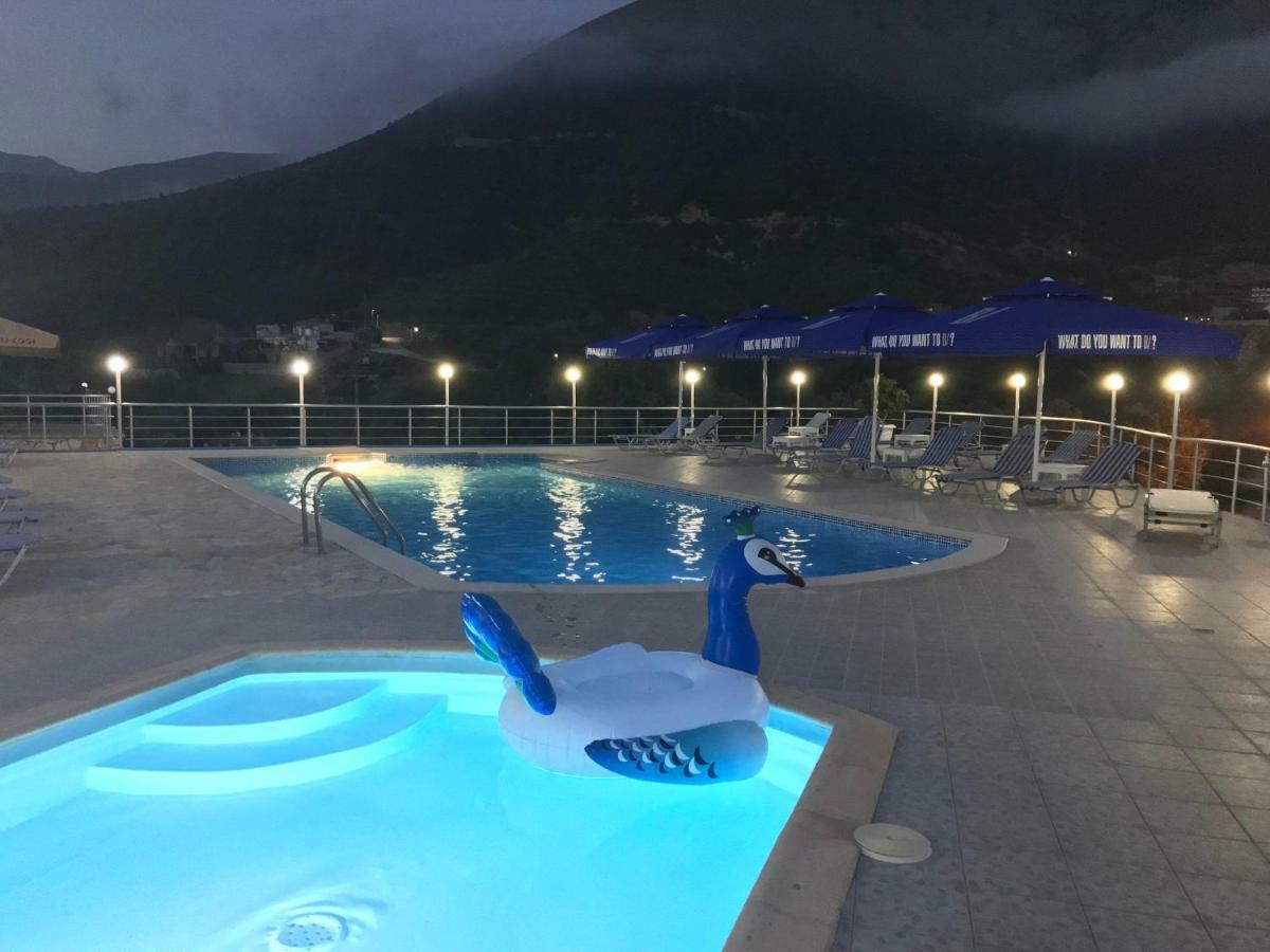 Hotel Vila Kafe Λούκοβο Εξωτερικό φωτογραφία