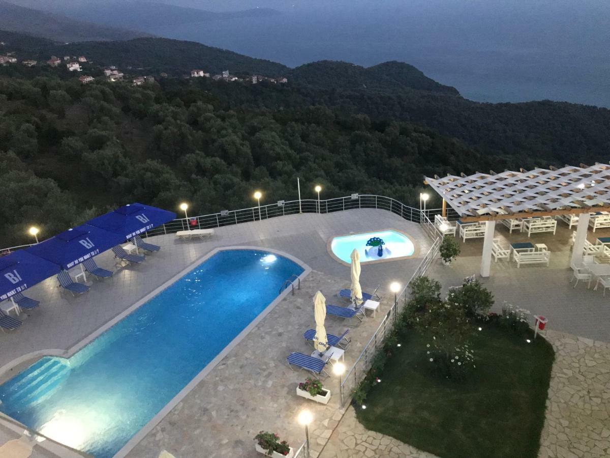 Hotel Vila Kafe Λούκοβο Εξωτερικό φωτογραφία